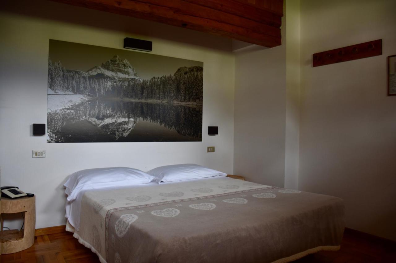 Albergo Meuble Victoria Auronzo di Cadore Eksteriør billede