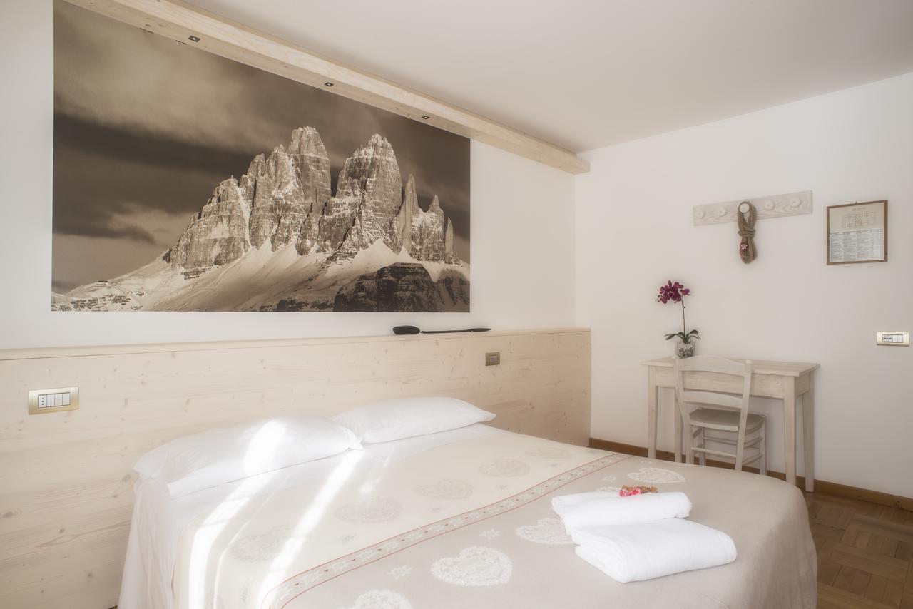 Albergo Meuble Victoria Auronzo di Cadore Eksteriør billede