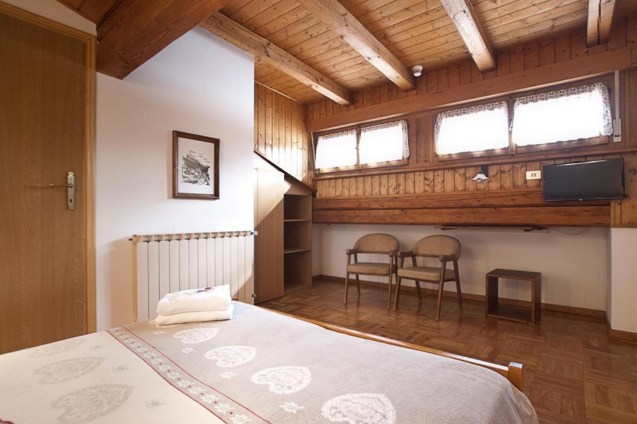 Albergo Meuble Victoria Auronzo di Cadore Eksteriør billede