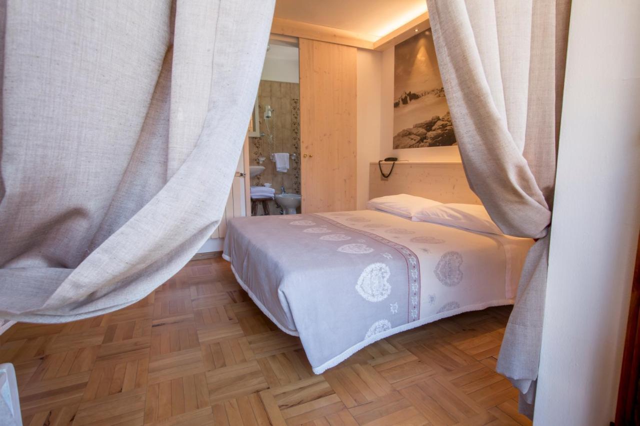 Albergo Meuble Victoria Auronzo di Cadore Eksteriør billede
